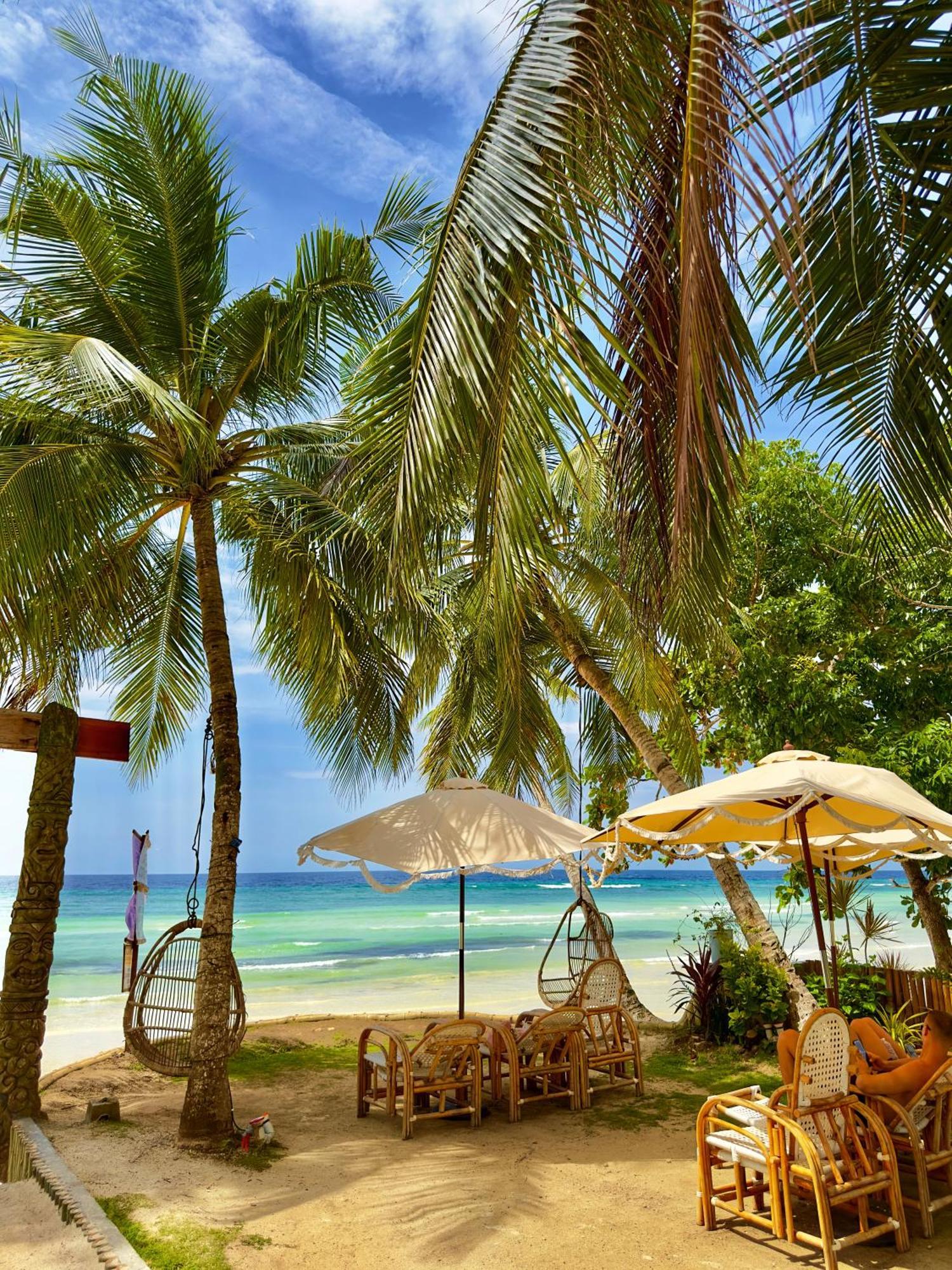 On Board Panglao Beach Hostel & Resort Dao  Exterior foto