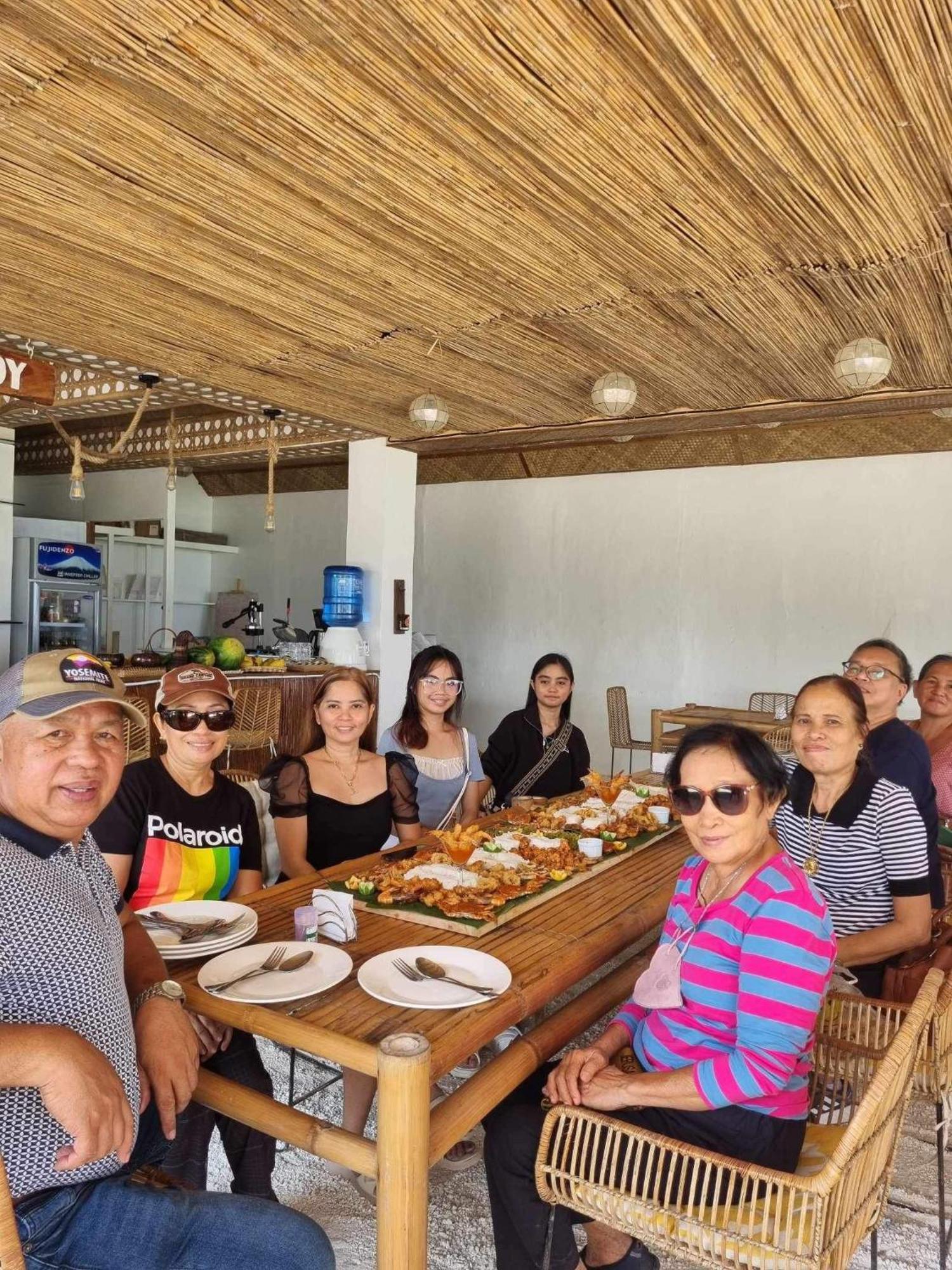 On Board Panglao Beach Hostel & Resort Dao  Exterior foto