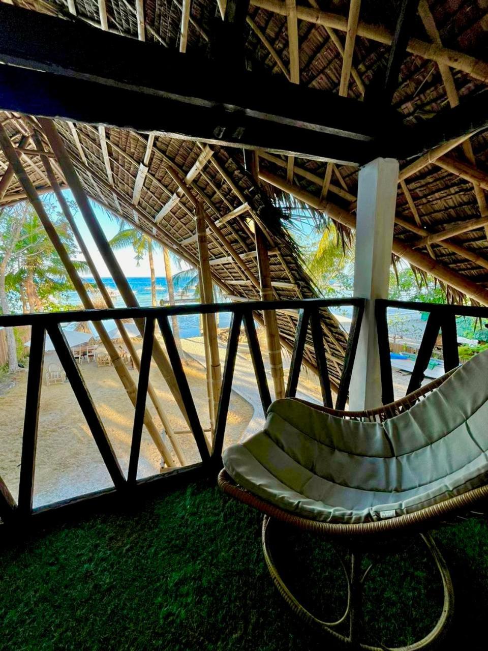 On Board Panglao Beach Hostel & Resort Dao  Exterior foto