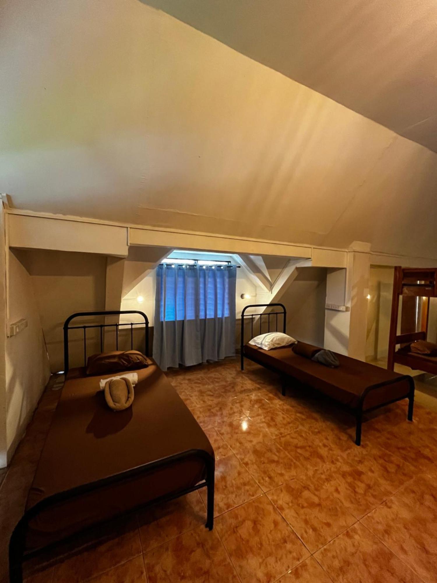 On Board Panglao Beach Hostel & Resort Dao  Exterior foto